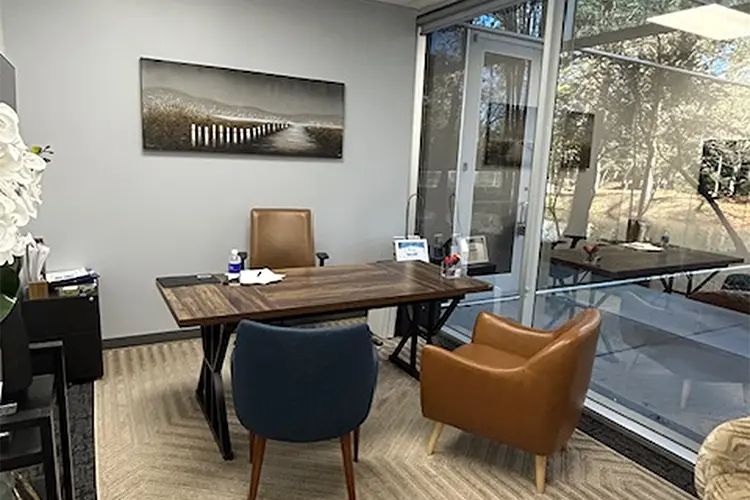 Private Offices & Suites